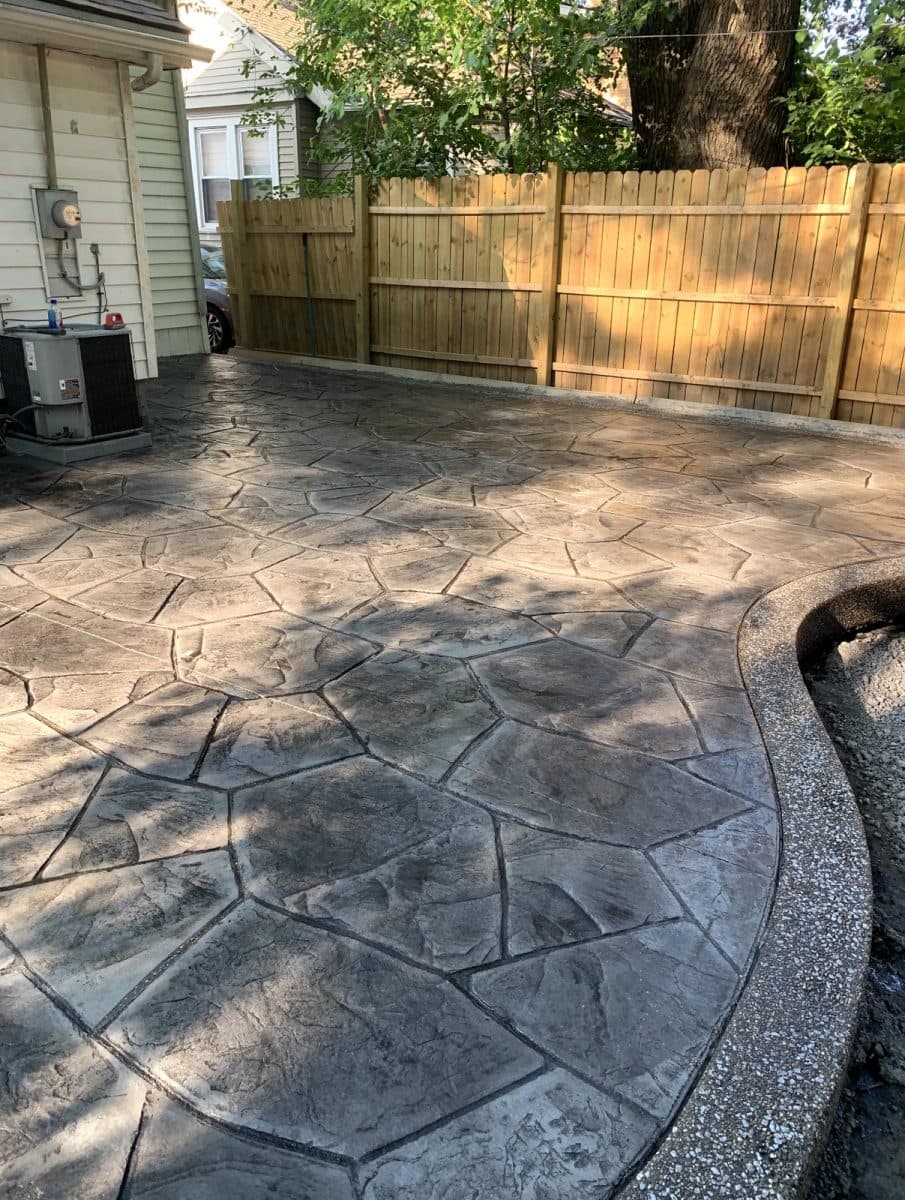 Premium residential concrete driveway in London, ON